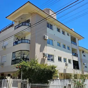 https://lindo-e-aconchegante-apto-em-jurer.santa-catarina-brasil.com